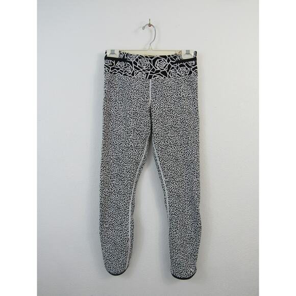 Lululemon Size 6 Real Quick Tight Miss Mosaic White / Posey Black White - Picture 2 of 9